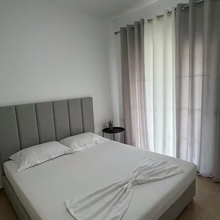 Glorious Apartment Sarande